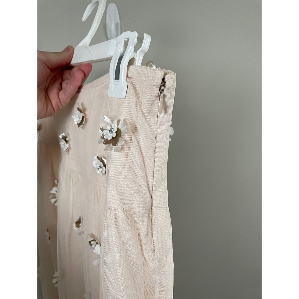 By Anthropologie Billie Textured Tulle Skirt with Flower Appliques Size 4 - Picture 6 of 12